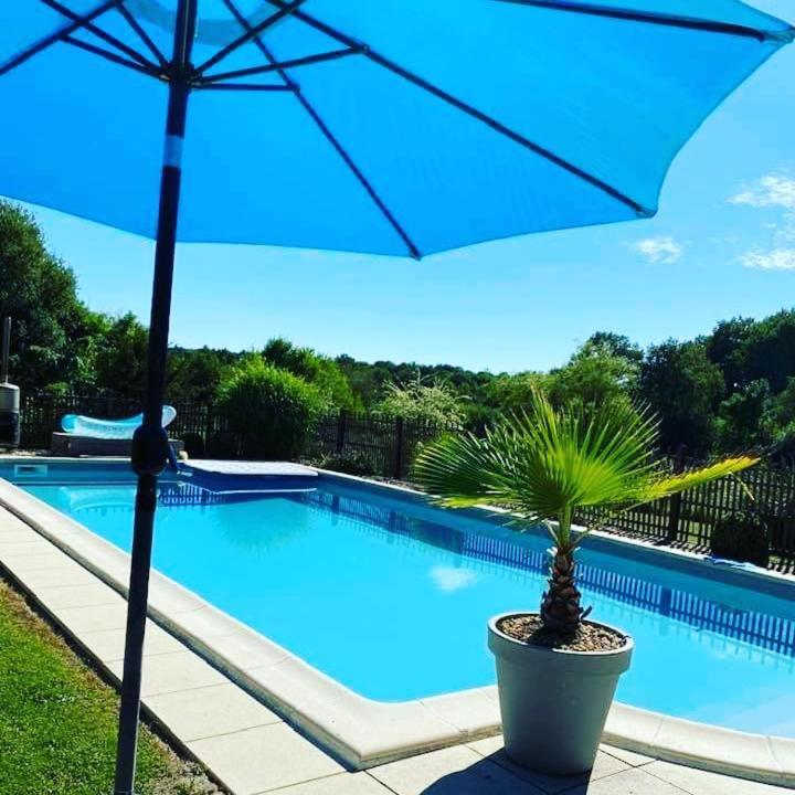 B&B Buddleja Saint-Hilaire-les-Places 外观 照片